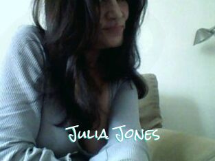 Julia_Jones