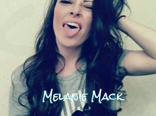 Melanie_Mack